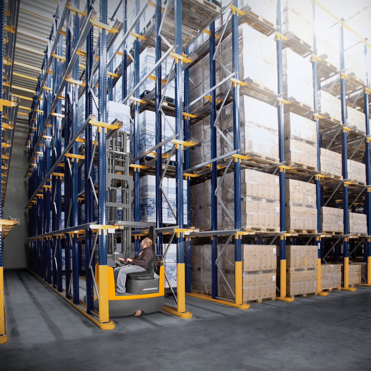 specialty racking, cantilever, mobile racking, tube rack, drive-in rack, drive-thru rack